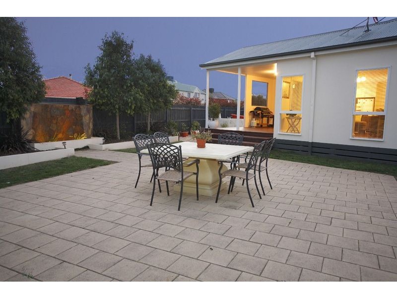 4 Stefan Court, Cranbourne VIC 3977