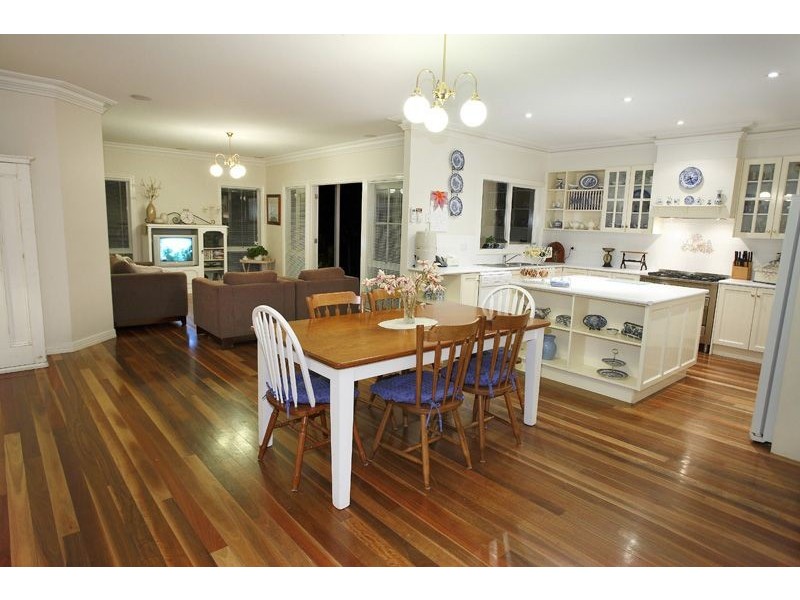 4 Stefan Court, Cranbourne VIC 3977