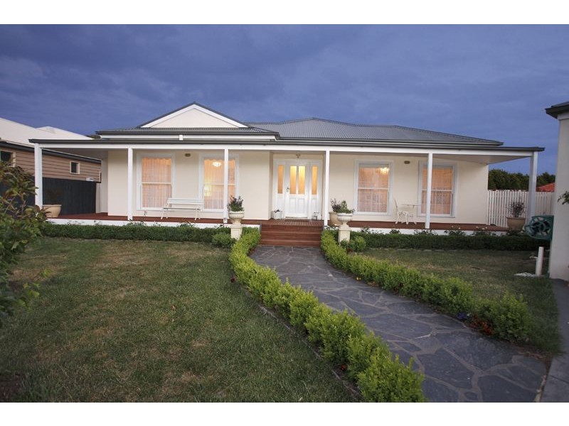 4 Stefan Court, Somerville VIC 3912