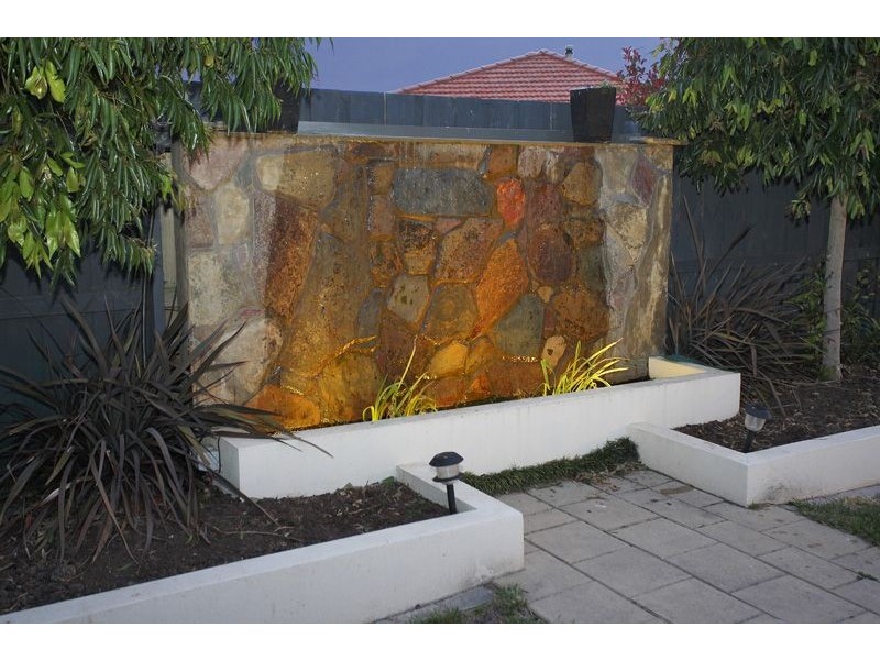 4 Stefan Court, Somerville VIC 3912