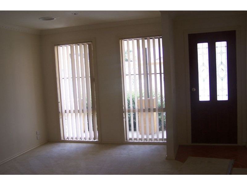 10/27 Eramosa Road, Somerville VIC 3912