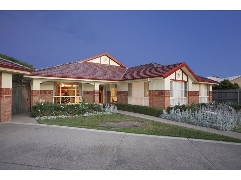 2 Stefan Court, Somerville VIC 3912