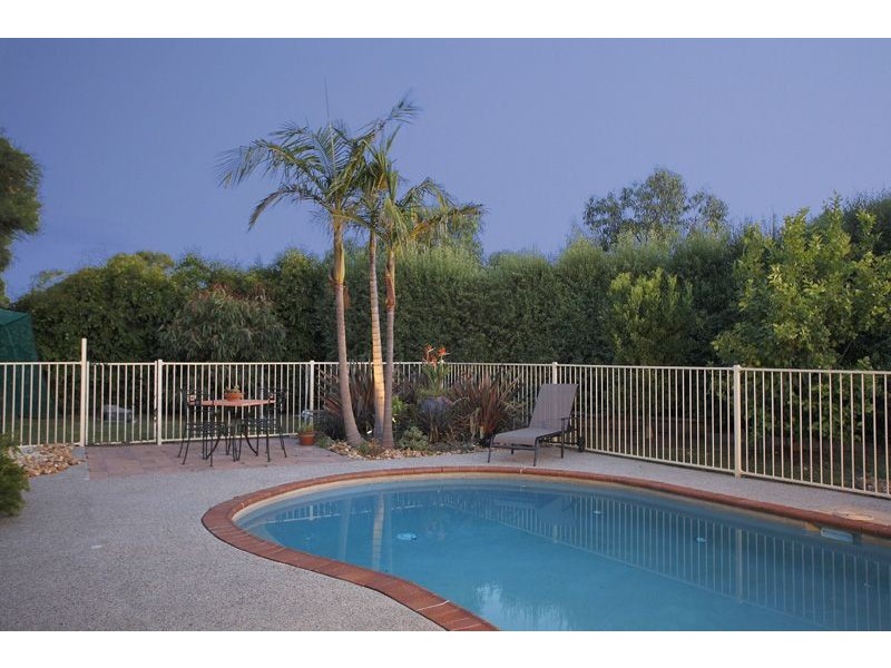 2 Stefan Court, Somerville VIC 3912