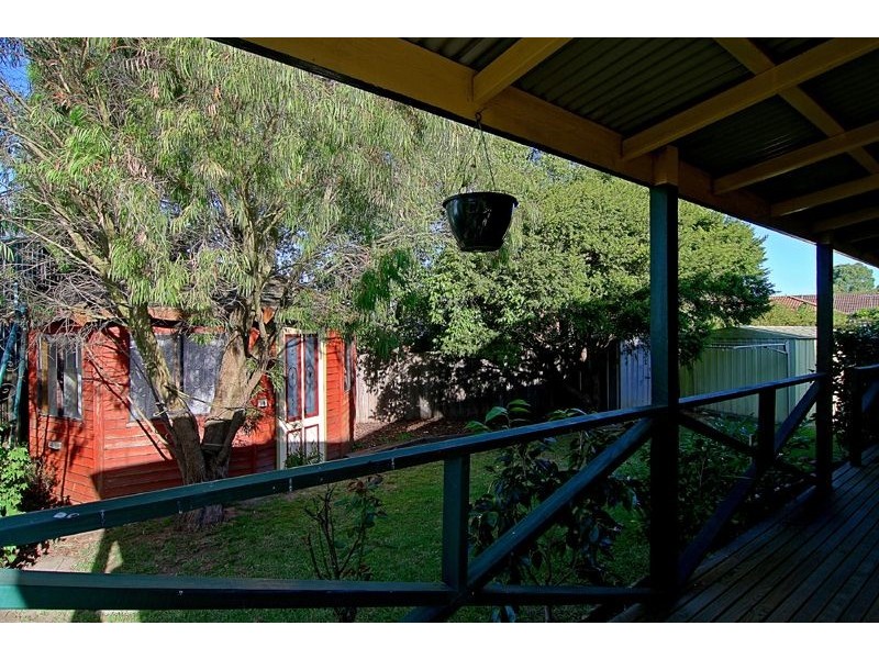 33 Clarendon Drive, Somerville VIC 3912