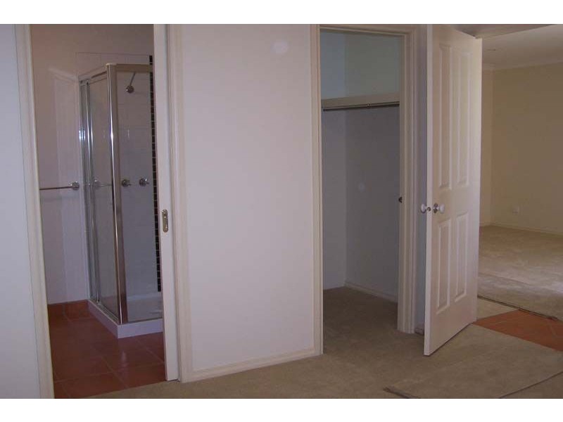 10/27 Eramosa Road East, Somerville VIC 3912