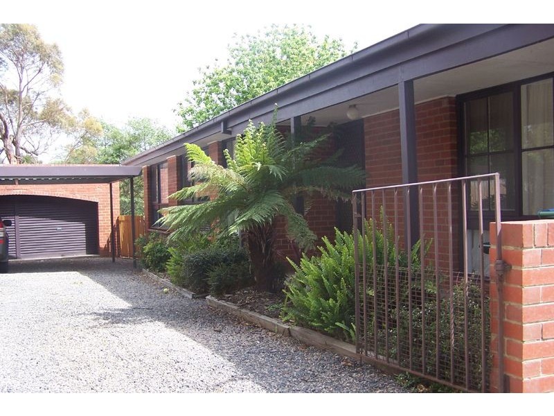 8 Westminster Court, Somerville VIC 3912