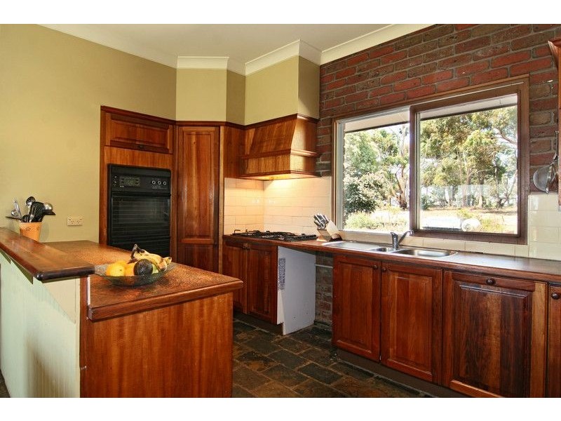 70 Mount Grandview Rd, Pearcedale VIC 3912