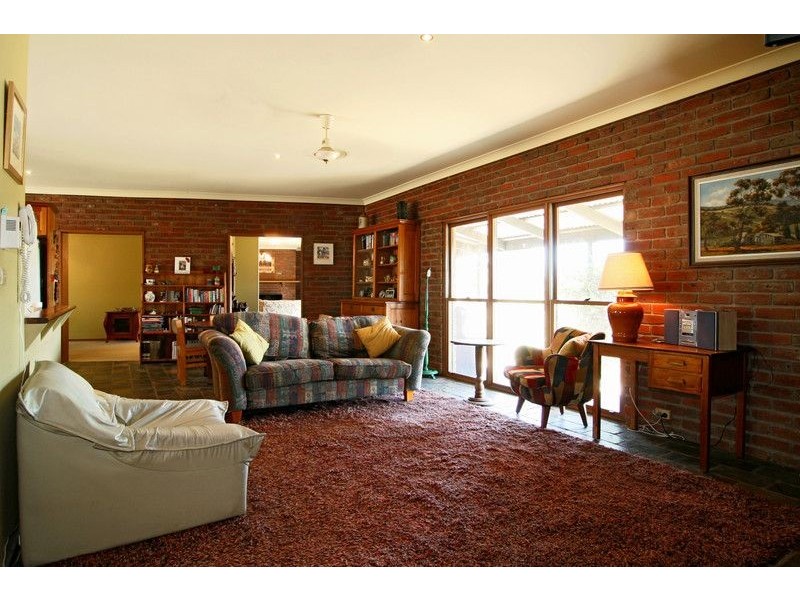 70 Mount Grandview Rd, Pearcedale VIC 3912