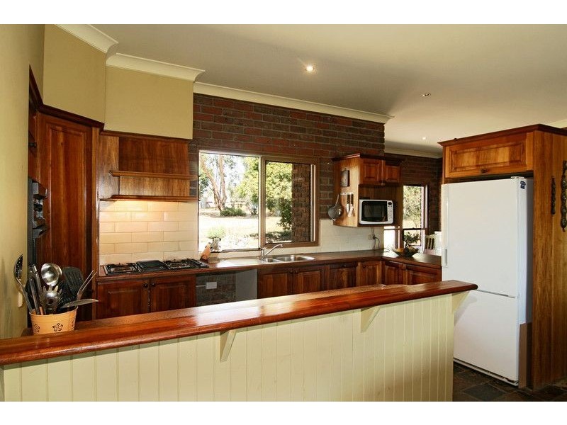 70 Mount Grandview Rd, Pearcedale VIC 3912