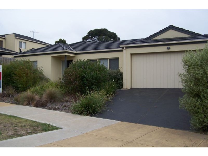 10/28-32 Ruby-Joy Drive, Somerville VIC 3912