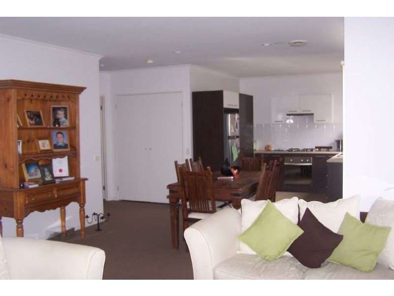 10/28-32 Ruby-Joy Drive, Somerville VIC 3912