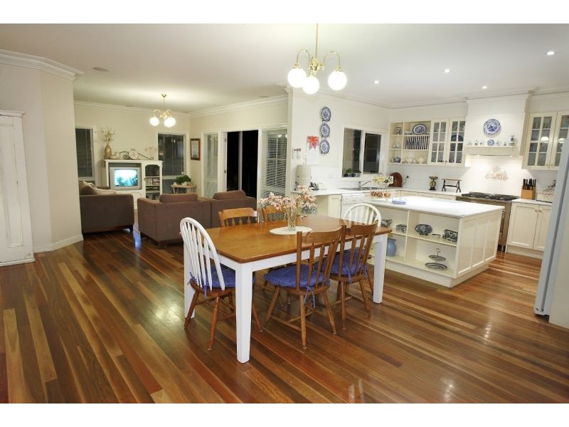 4 Stefan Court, Somerville VIC 3912