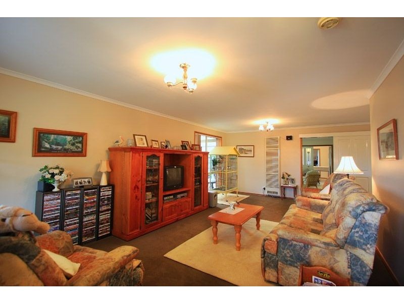 11 One Chain Road, Somerville VIC 3912
