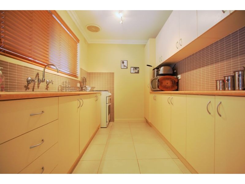 17 Kinlora Drive, Somerville VIC 3912