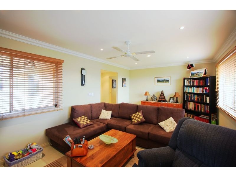 17 Kinlora Drive, Somerville VIC 3912