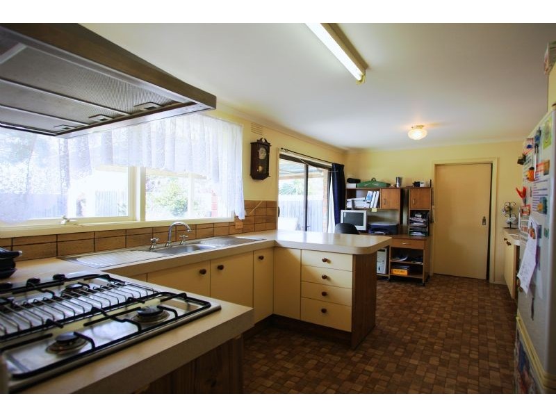 19 Pembroke Drive, Somerville VIC 3912