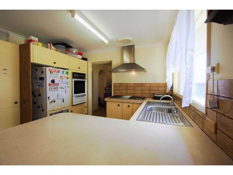 19 Pembroke Drive, Somerville VIC 3912
