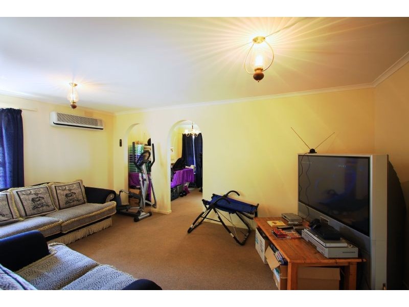 19 Pembroke Drive, Somerville VIC 3912