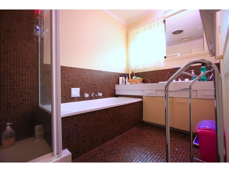 19 Pembroke Drive, Somerville VIC 3912