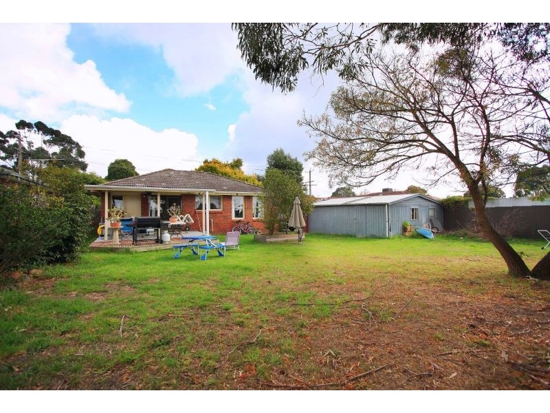 19 Pembroke Drive, Somerville VIC 3912