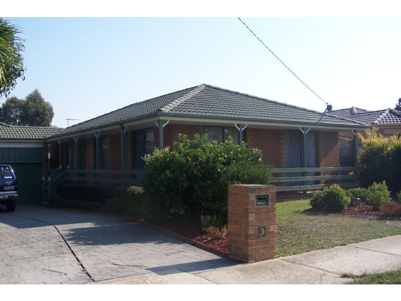 100 Clarendon Drive, Somerville VIC 3912