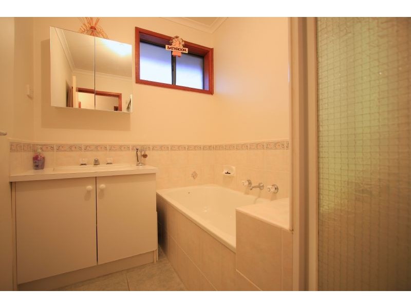 100 Clarendon Drive, Somerville VIC 3912