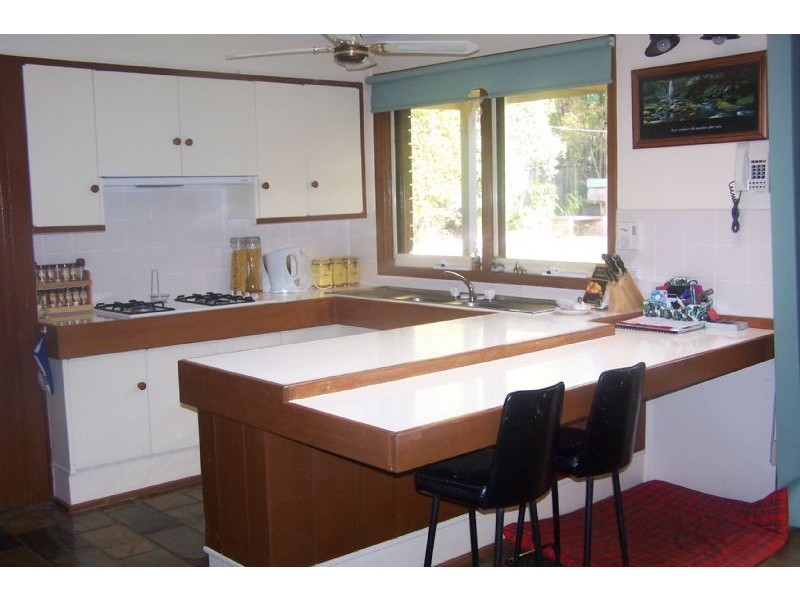 12 Montrose Avenue, Somerville VIC 3912