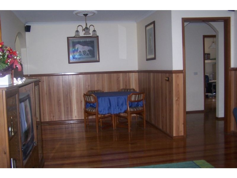 12 Montrose Avenue, Somerville VIC 3912