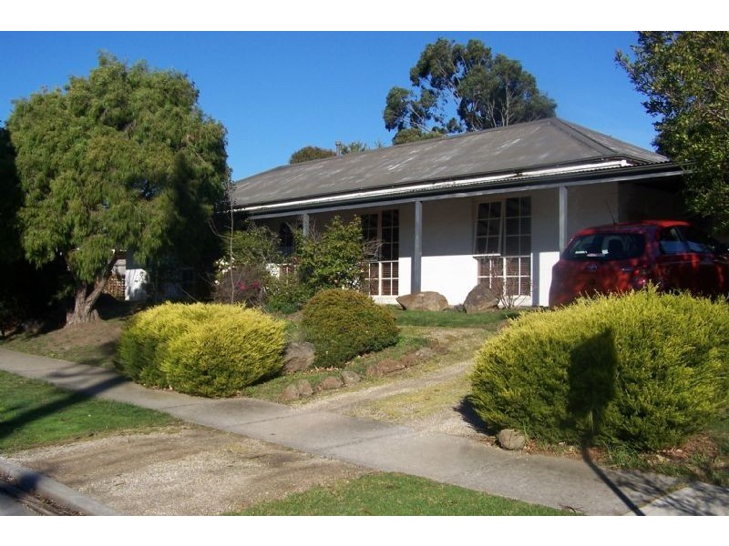 18 Moorooduc Road, Frankston South VIC 3199