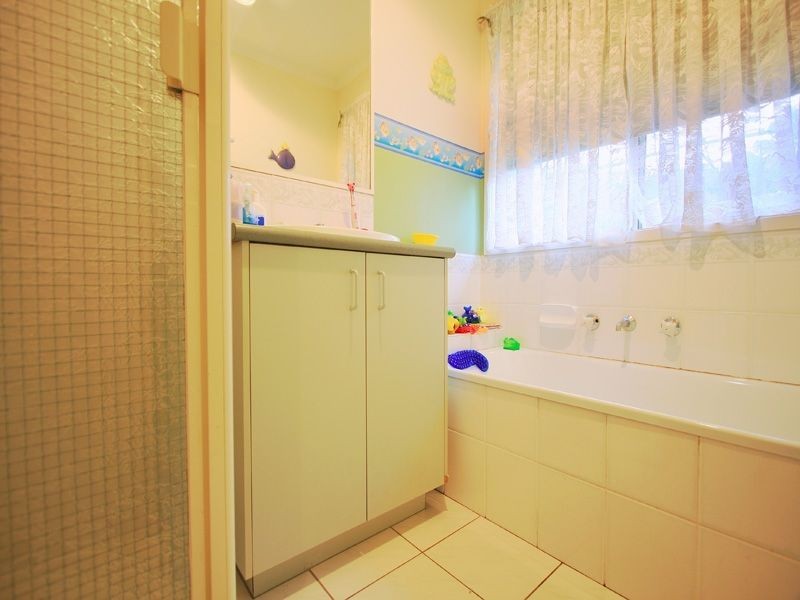 2 Fiona Court, Somerville VIC 3912