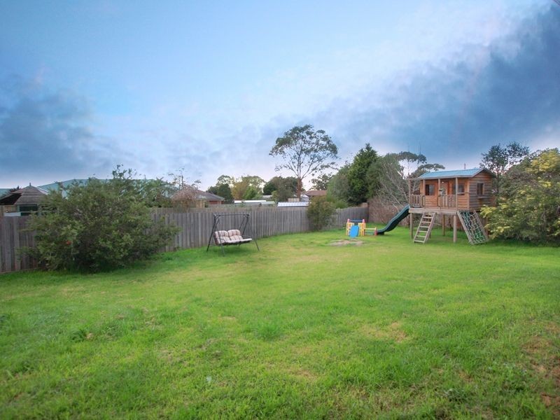 2 Fiona Court, Somerville VIC 3912