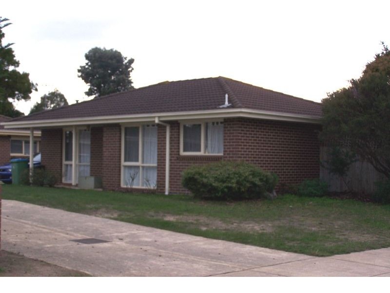 4/32 Clarendon Drive, Somerville VIC 3912