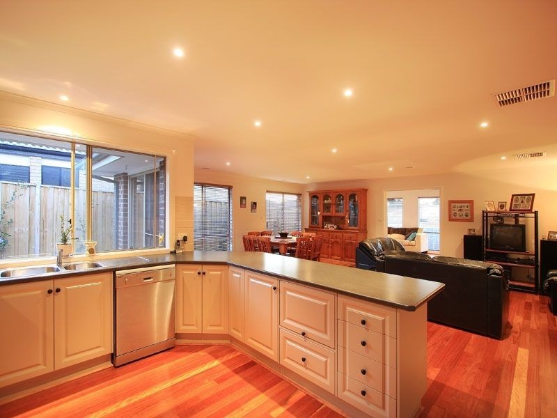 4 Dominic Mews, Somerville VIC 3912