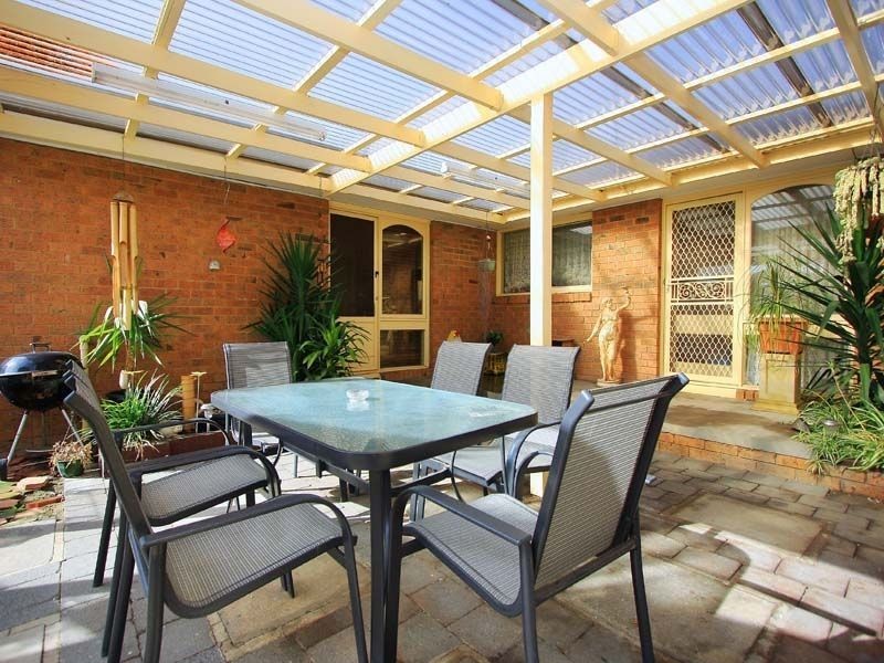 1 Lancaster Court, Somerville VIC 3912