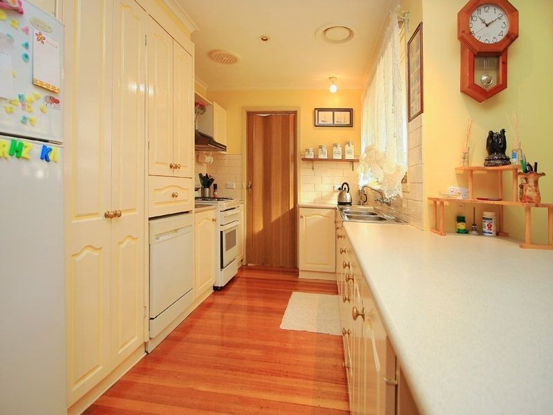 1 Lancaster Court, Somerville VIC 3912