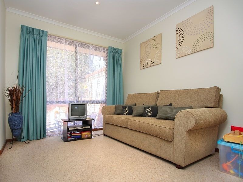 3/42 Eramosa Road East, Somerville VIC 3912