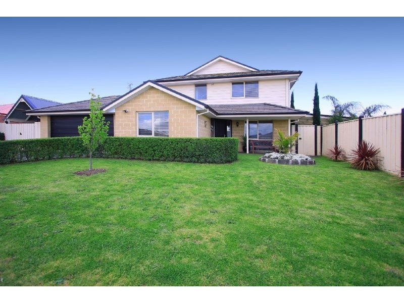143 Clarendon Drive, Somerville VIC 3912