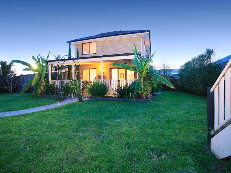 143 Clarendon Drive, Somerville VIC 3912