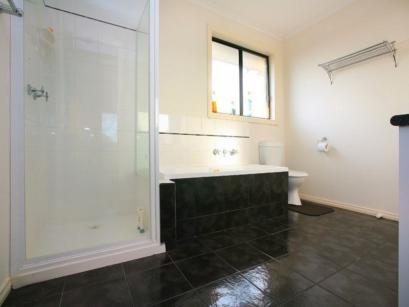 143 Clarendon Drive, Somerville VIC 3912