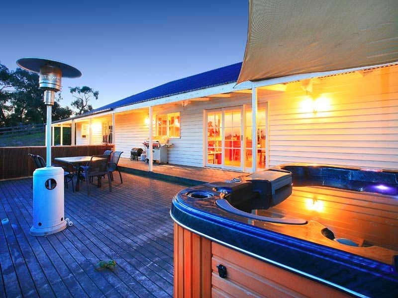 876 North Road, Pearcedale VIC 3912