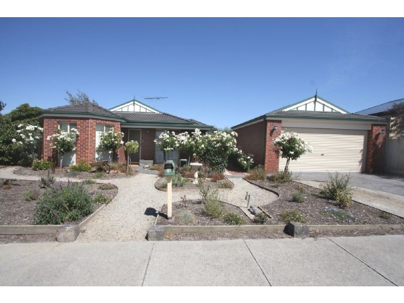 12 Ninalee Way, Somerville VIC 3912