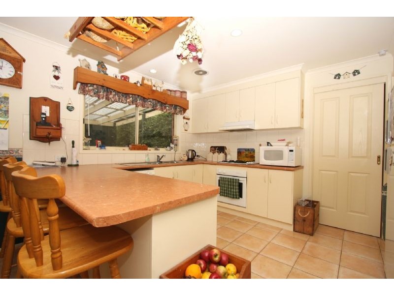 12 Ninalee Way, Somerville VIC 3912