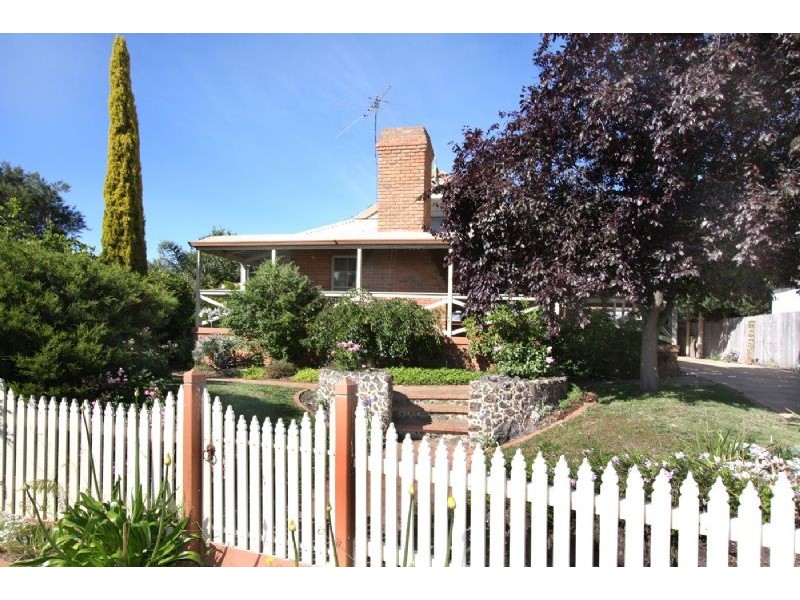 6 Lyn Court, Somerville VIC 3912