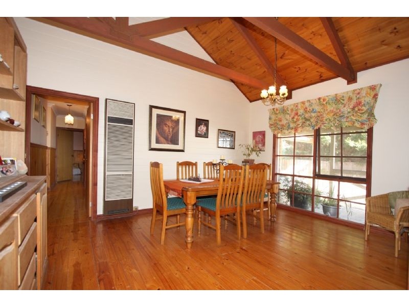 6 Lyn Court, Somerville VIC 3912