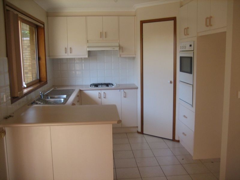 2/4 Sydney Street, Somerville VIC 3912