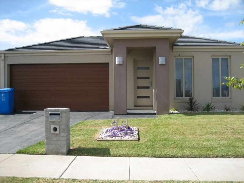 18 Tyndall Street, Cranbourne VIC 3977