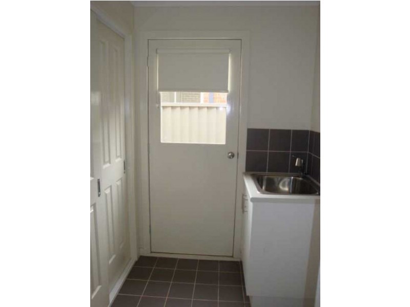 18 Tyndall Street, Cranbourne VIC 3977