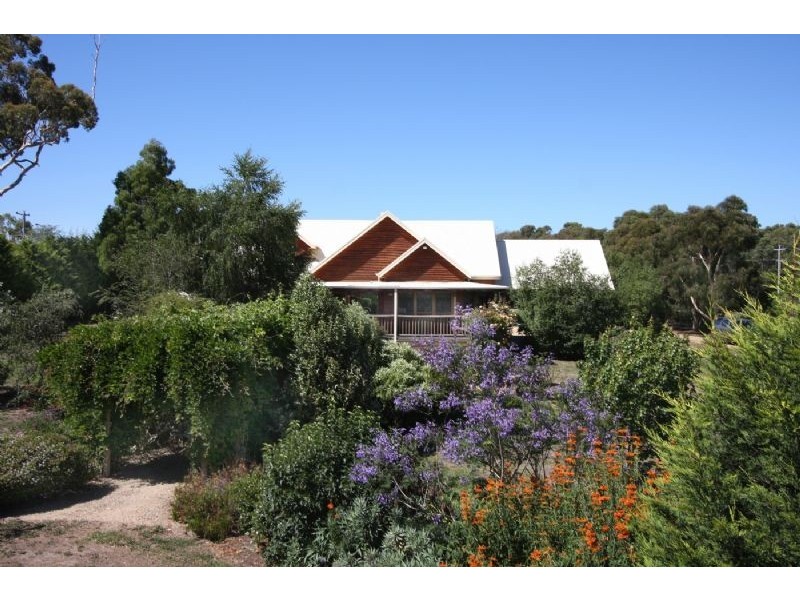 144 Eramosa Road West, Somerville VIC 3912
