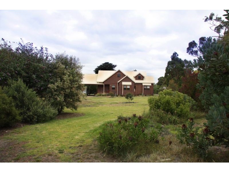 144 Eramosa Road West, Somerville VIC 3912