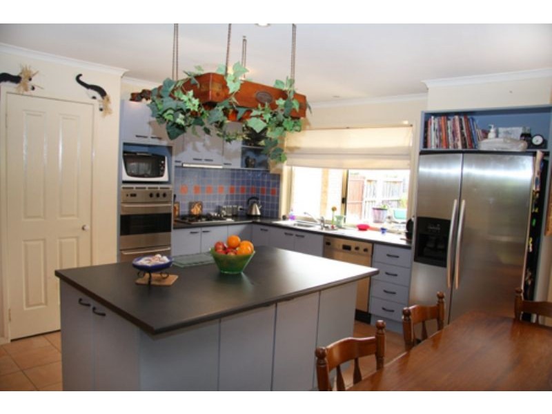 2 Blackwattle Place, Somerville VIC 3912